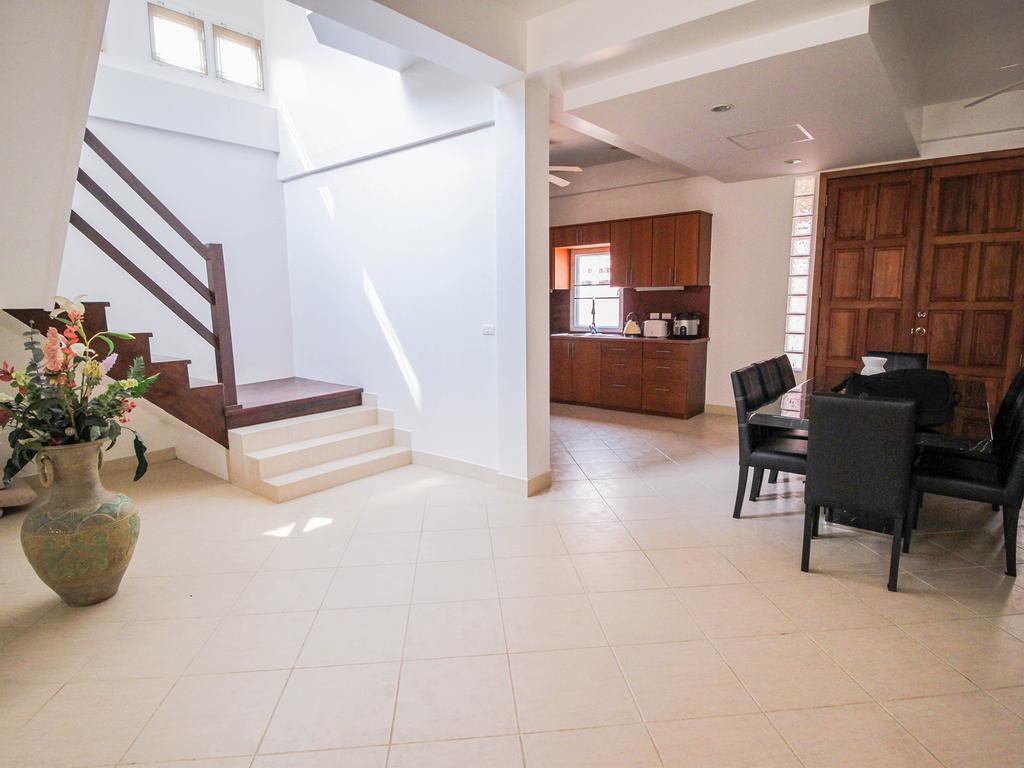 Naklua Pool Villa By Pattaya Sunny Rentals Екстериор снимка