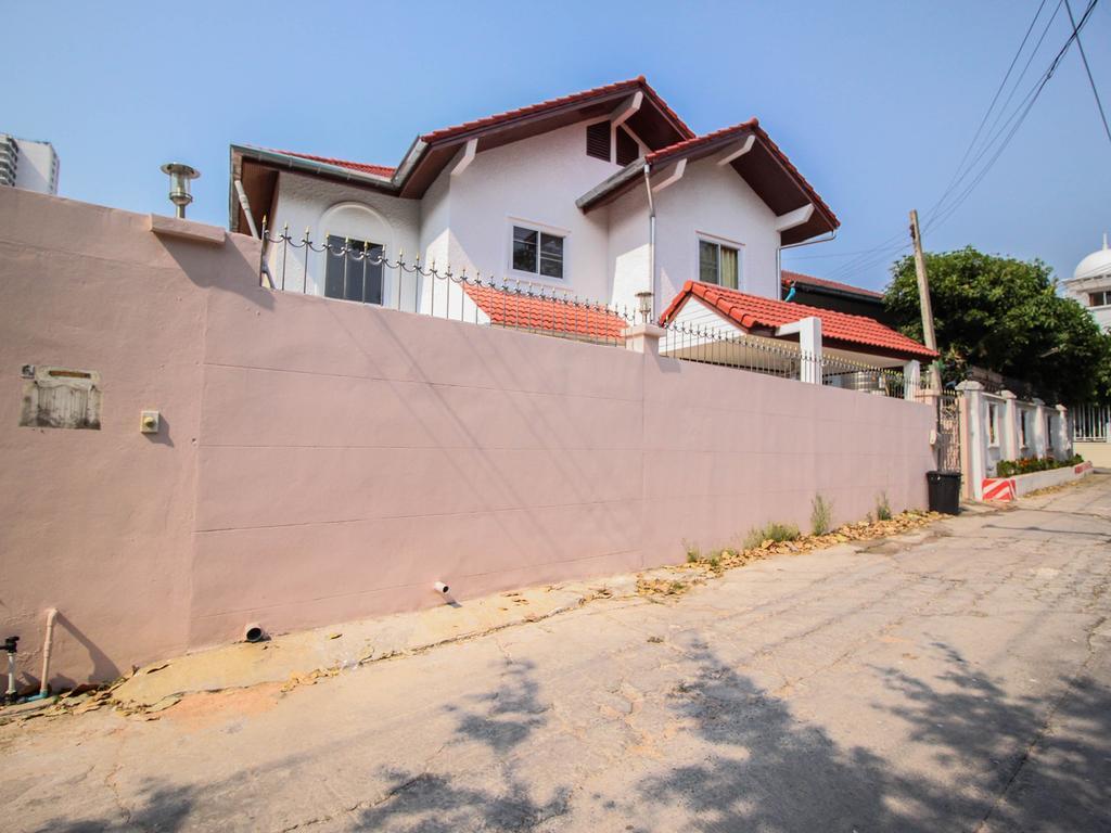 Naklua Pool Villa By Pattaya Sunny Rentals Екстериор снимка